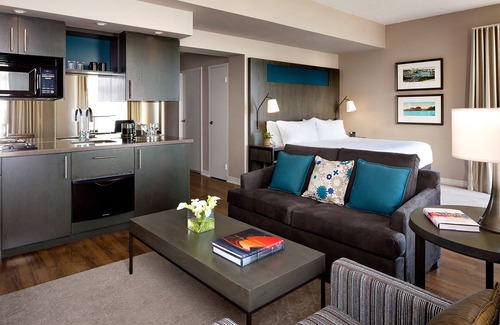 Financial District Apartamento | One King West Hotel & Residence