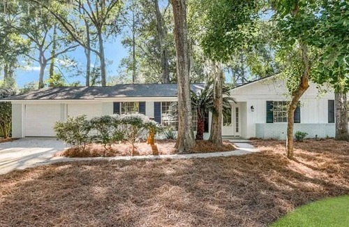 Savannah Casa | Quiet, Clean & Fully Equipped home with 6 beds; Fast Wi-Fi + second screen