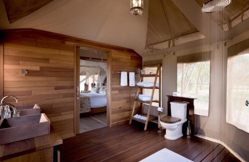 Serengeti National Park Cabina | One Nature Nyaruswiga Serengeti