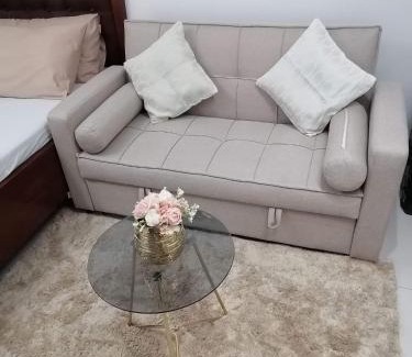 Cebu Apartamento | One Oasis Cebu Resort Condominium Mabolo Cebu studio Smart TV, Wifi