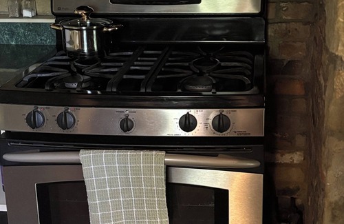 Rushville Cabina | One of a kind 3-bedroom cabin in Rushville, Ohio. Relax, rejuvenate, & recharge.