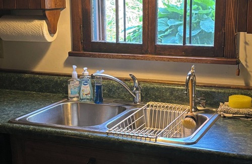 Rushville Cabina | One of a kind 3-bedroom cabin in Rushville, Ohio. Relax, rejuvenate, & recharge.