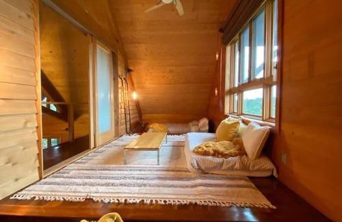 Oakpark Cabina | One Of A Kind Home in VA Wine Country on 50 acres