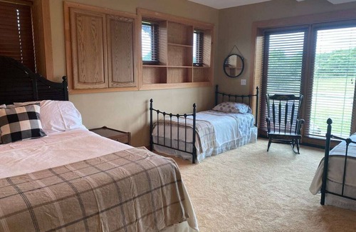 Oakpark Cabina | One Of A Kind Home in VA Wine Country on 50 acres