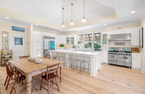 Isle of Palms Casa | RESERVA AHORA para el verano de 2019 ¡Equipo de playa gratis con estadía!