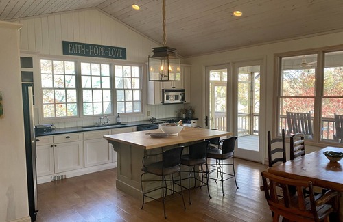 Arley Casa | One of a Kind Lakehouse