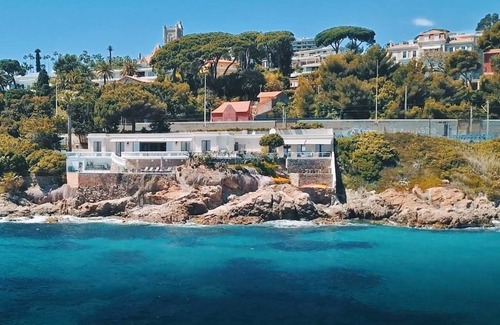 Cannes Villa | Único! Cannes Villa frente al mar experiencia inolvidable