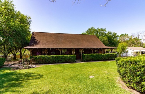 Pasadena Cabina | One of the few Cabins in the area!