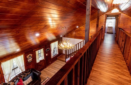 Pasadena Cabina | One of the few Cabins in the area!