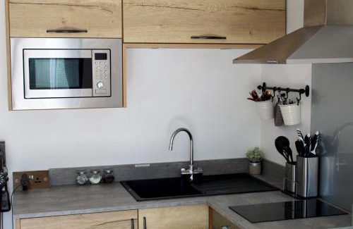 Uplands Apartamento | One One Five Apartment