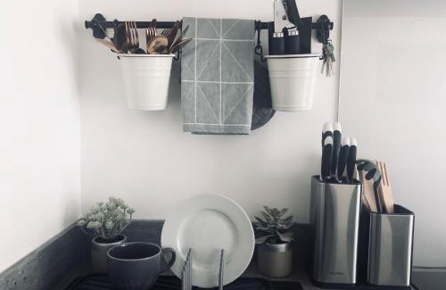 Uplands Apartamento | One One Five Apartment