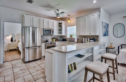 Crystal Shores Casa | One & Only Features + Crystal Beach Desired Spot + Private Yard + Steps to Beach