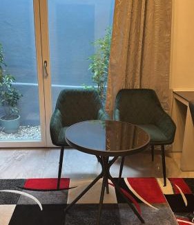 Aubing-Sud Apartamento | One-Room Studio Apartment - S8 Direct from Airport and 15 minute from Oktoberfest