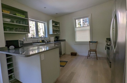 Northeast Harbor Casa | One Story House on Wooded Lot Near Walking Trails and Acadia National Park