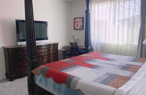 Riverside Casa | One-Story House Whit 4 Rooms