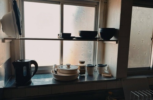 Choshi Casa | One-unit rental: A modern Japanese-style old minka house full of historical value. 4 minutes to the station and the sea. Pets are allowed! Popular fishing spot. Double bed & Japanese style bed, long term available.