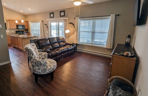 Town of Schroeppel Casa | Oneida River Retreat