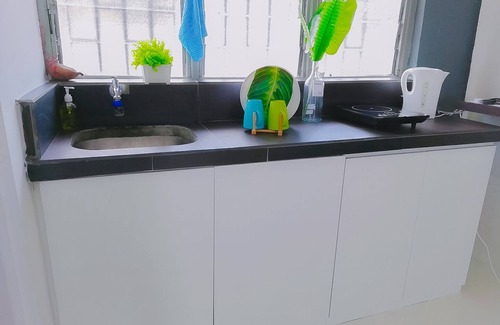 Sekudai Apartamento | ONGLAI Homestay - Tun Aminah 1-8 pax