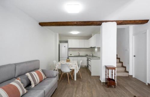 Onil Casa | Onil Reformed Petfriendly Home with WIFI