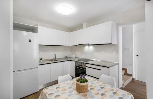 Onil Casa | Onil Reformed Petfriendly Home with WIFI