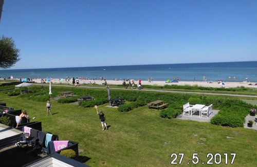 Hasmark Strand Casa | A solo 50 metros de la playa. Disfruta de ser despertado por suaves olas.