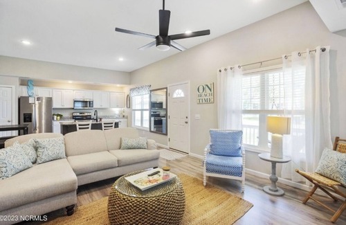Ocean Isle Beach Casa | Only TWO MILES to the beach! Custom bungalow. Fenced-in yard!
