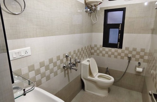 Shimla Hotel | OnlyStay Silicon Inn Shimla