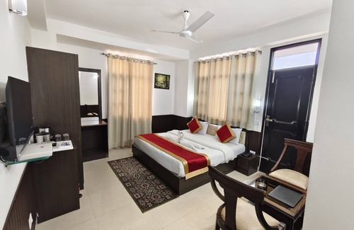 Shimla Hotel | OnlyStay Silicon Inn Shimla