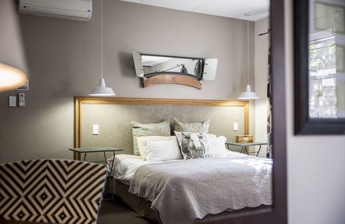 Rustenburg Casa | Ons Dorpshuis Guest House