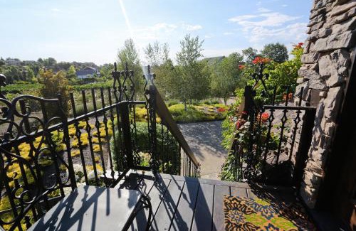 Templeton Apartamento | ONX WINES - Briarwood Apartment