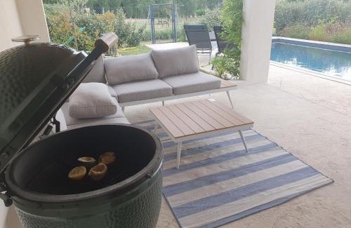 Malaucene Casa | Onze Villa in Provence, Mont Ventoux, New Luxury Villa, Private Pool, Stunning views, Outdoor Kitchen, Big Green Egg