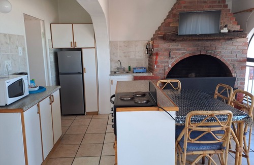 Gansbaai Apartamento | Oom Piet Self Catering Accomodation
