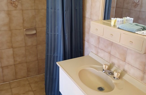 Coober Pedy Hotel | Opal Inn Hotel Motel