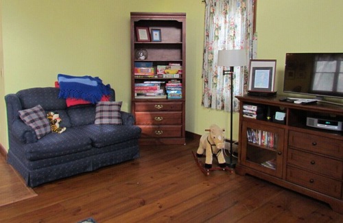Cotuit Casa | Open floor plan & large deck