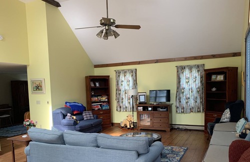 Cotuit Casa | Open floor plan & large deck