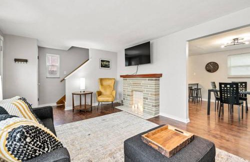 Brookline Casa | Open Floor Spacious Home, 15min from Downtown, Private Garage, Kids Friendly