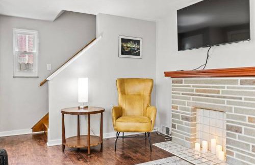 Brookline Casa | Open Floor Spacious Home, 15min from Downtown, Private Garage, Kids Friendly