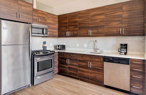 Civic Center Apartamento | Open Hayes Valley 1BR w/ on-site Retail, Theater & Pool, by Blueground