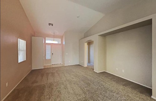 North Las Vegas Apartamento | Open living space reservation book for 15 nights