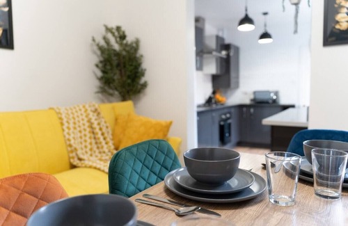 Portsmouth Casa | Open Mind Property - Luxury 5 Beds & Free Parking