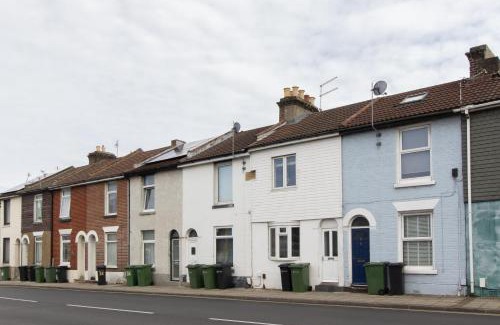Southsea Casa | Open Mind Property - Luxury 3 Beds & Free Parking