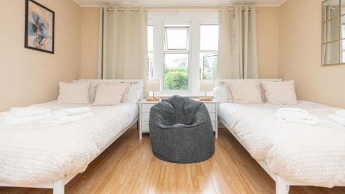 Bournemouth Apartamento | Open Mind Property - Studio for 4 Guests - Parking