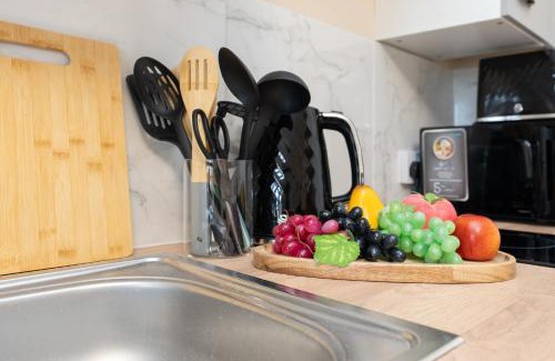 Bournemouth Apartamento | Open Mind Property - Studio for 4 Guests - Parking