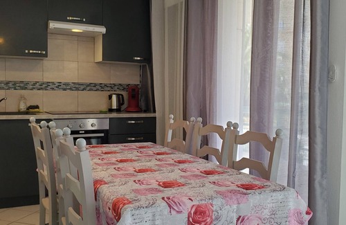 Frejus Port Apartamento | Residencia OPEN, Gran T2 de 47m2, con aire acondicionado,capacidad para 6 personas, piscina, playas a 150 m, estacionamiento privado
