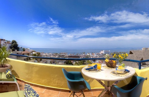 Centro de Puerto Vallarta Casa | Casa de espacio abierto con excelentes vistas al mar y la bahía, a pie de playa y del centro