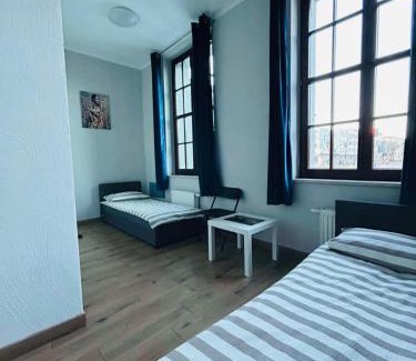 Elk Hostal | Open Tours