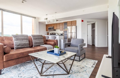 McLean Apartamento | Open Tysons Corner 2BR w/ Concierge, nr Shopping Mall, by Blueground