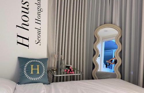 Hapjeong-dong Apartamento | OPENㅡHongdae, Hapjeong Station 1 minute, Luxury hotel style, Panorama Han River View 6 people, 2Room, 3Q bed