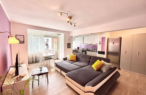 Old City Apartamento | Opera Lavendel. 2 Large rooms Center King-size bed