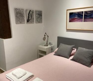 Palacio Apartamento | Opera-Suites Luxury La boheme, in the very center of Madrid.